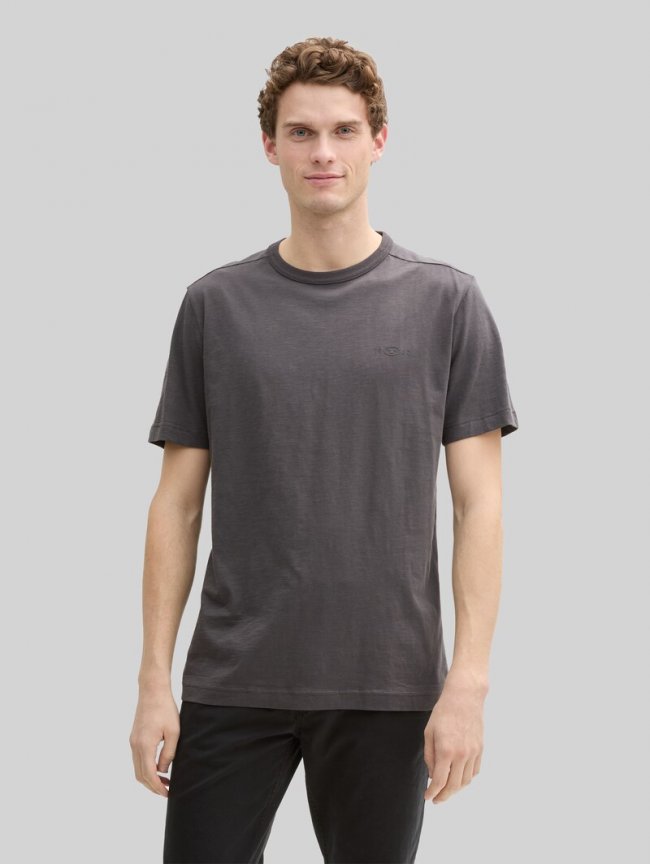 Tom Tailor Basic T-Shirt aus Baumwolle - Tarmac Grey Tom Tailor Basic T-Shirt aus Baumwolle - Tarmac Grey