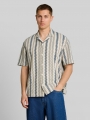 Tom Tailor Loose Fit Resort Kurzarmhemd in Häkel-Optik - Green White Zick Zack Stripe Tom Tailor Loose Fit Resort Kurzarmhemd in Häkel-Optik - Green White Zick Zack Stripe
