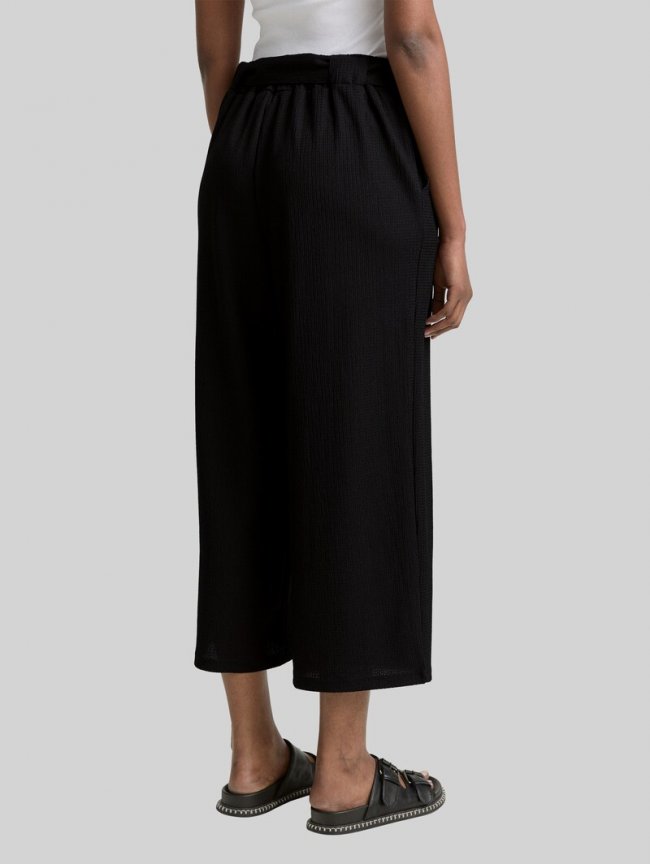 Tom Tailor High Waist Culotte Hose mit Bindegürtel - Deep Black Tom Tailor High Waist Culotte Hose mit Bindegürtel - Deep Black