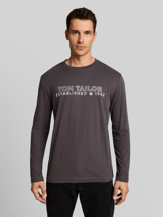 Tom Tailor Langarmshirt mit Logo-Print - Tarmac Grey Tom Tailor Langarmshirt mit Logo-Print - Tarmac Grey