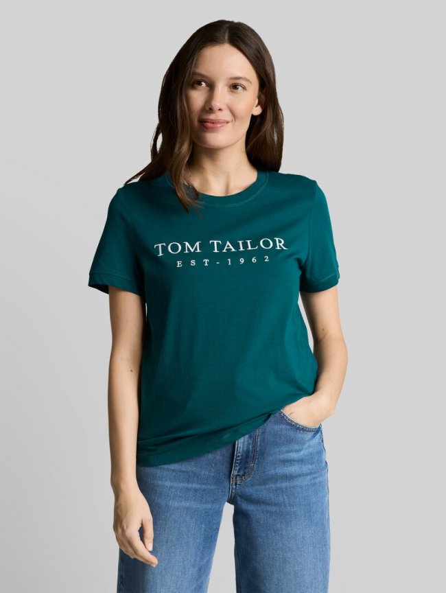 Tom Tailor T-Shirt mit Logo-Stickerei - Deep Meadow Green Tom Tailor T-Shirt mit Logo-Stickerei - Deep Meadow Green