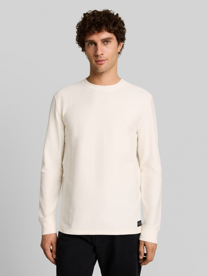 Tom Tailor Langarmshirt mit Logo-Badge - Gardenia White Tom Tailor Langarmshirt mit Logo-Badge - Gardenia White