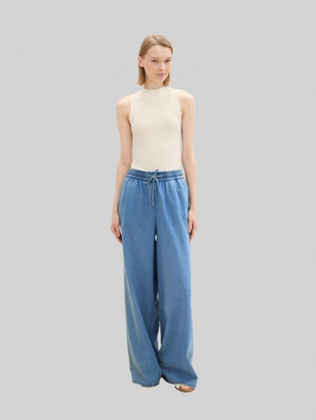 Tom Tailor Ripp Top mit Stehkragen - Off White Tom Tailor Ripp Top mit Stehkragen - Off White