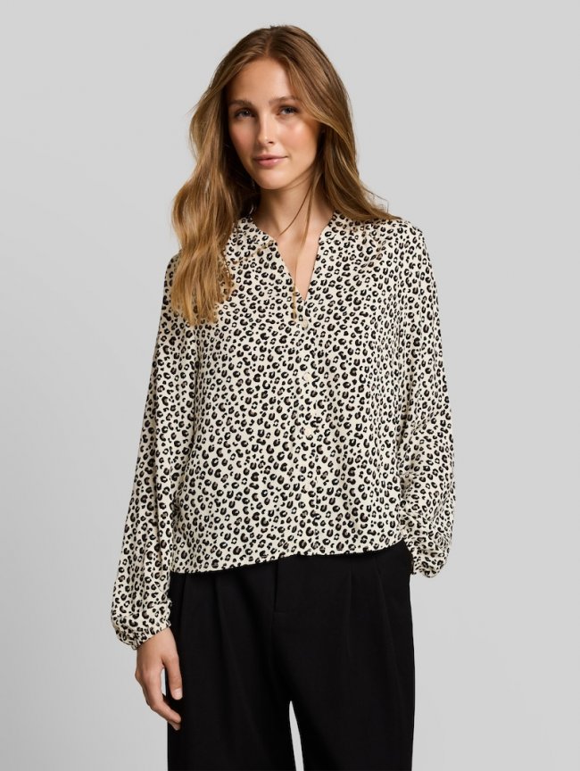 Tom Tailor Bluse mit Muster - Beige Brown Leo Print Tom Tailor Bluse mit Muster - Beige Brown Leo Print