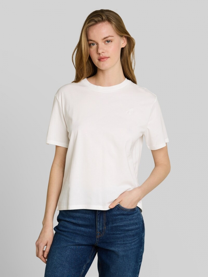 Tom Tailor Boxy Fit T-Shirt mit Stickerei - Off White Tom Tailor Boxy Fit T-Shirt mit Stickerei - Off White