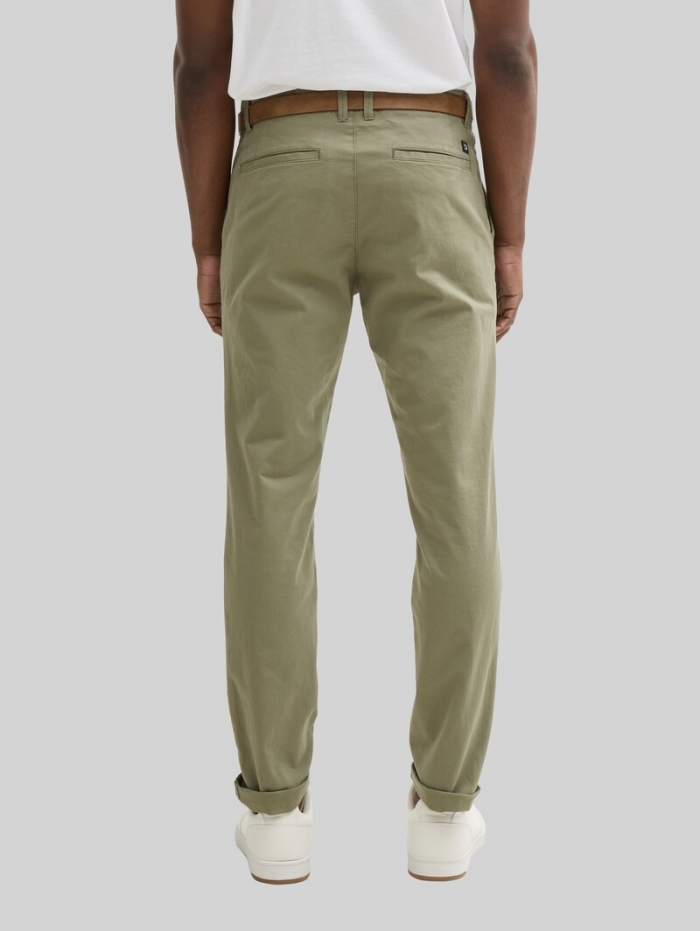 Tom Tailor Slim Chino Hose mit Gürtel - Tree Moss Green Tom Tailor Slim Chino Hose mit Gürtel - Tree Moss Green