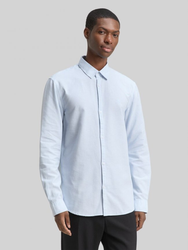 Tom Tailor Regular Fit Hemd mit Logo-Stickerei - Blue Oxford Tom Tailor Regular Fit Hemd mit Logo-Stickerei - Blue Oxford