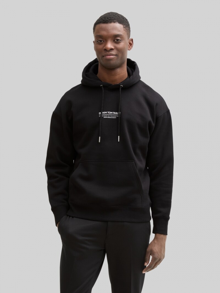 Tom Tailor Relaxed Hoodie Sweatshirt mit Logo-Print - Black Tom Tailor Relaxed Hoodie Sweatshirt mit Logo-Print - Black