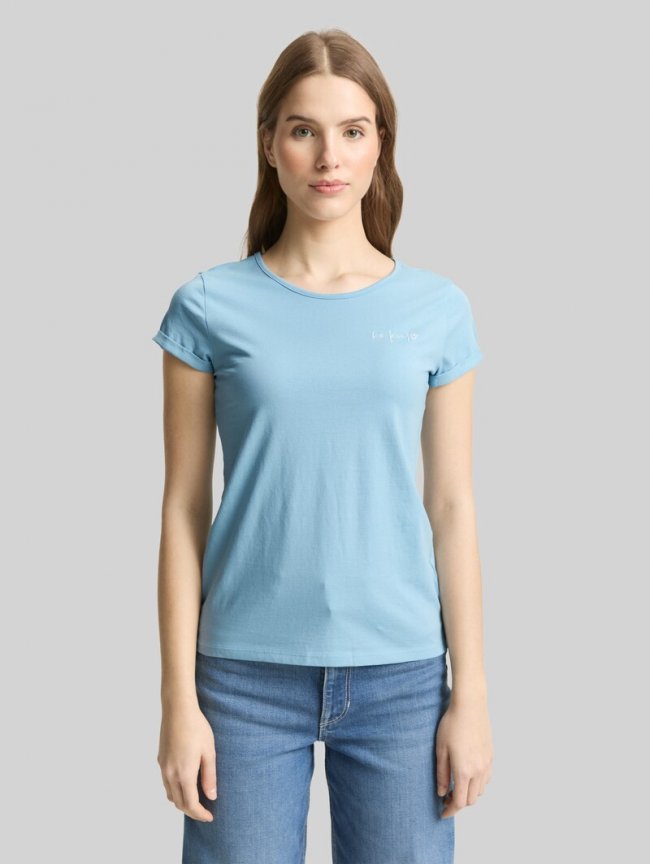 Tom Tailor Slim Fit T-Shirt mit Stickerei - Calm Cloud Blue Tom Tailor Slim Fit T-Shirt mit Stickerei - Calm Cloud Blue