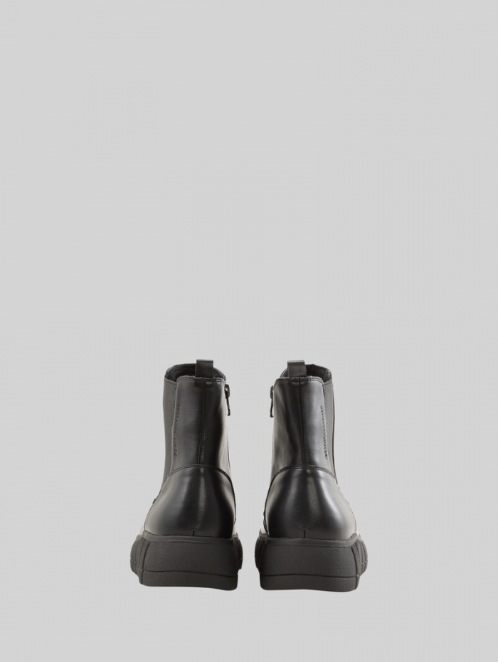 Tom Tailor Chelsea Boots mit Plateau-Sohle - Black Tom Tailor Chelsea Boots mit Plateau-Sohle - Black