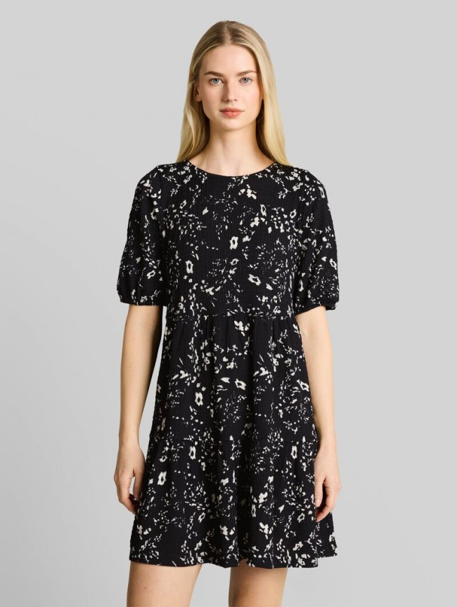 Tom Tailor Crinkle Mini-Kleid mit Blumenmuster - Black White Flower Print Tom Tailor Crinkle Mini-Kleid mit Blumenmuster - Black White Flower Print