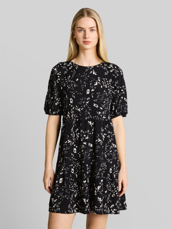 Tom Tailor Crinkle Mini-Kleid mit Blumenmuster - Black White Flower Print Tom Tailor Crinkle Mini-Kleid mit Blumenmuster - Black White Flower Print