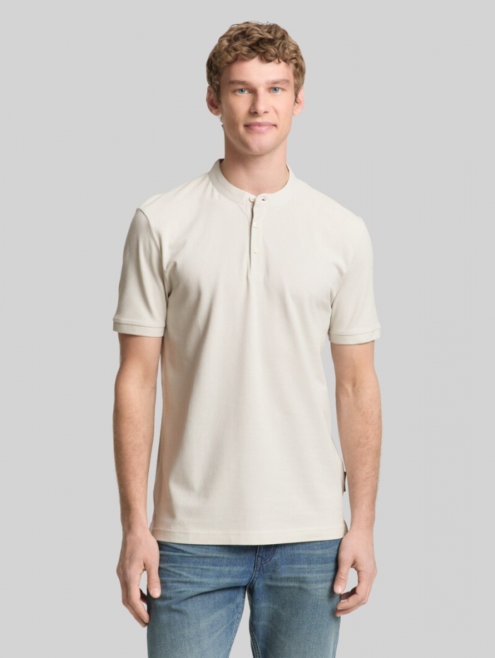 Tom Tailor Piqué Poloshirt mit Stehkragen - Greyish White Tom Tailor Piqué Poloshirt mit Stehkragen - Greyish White