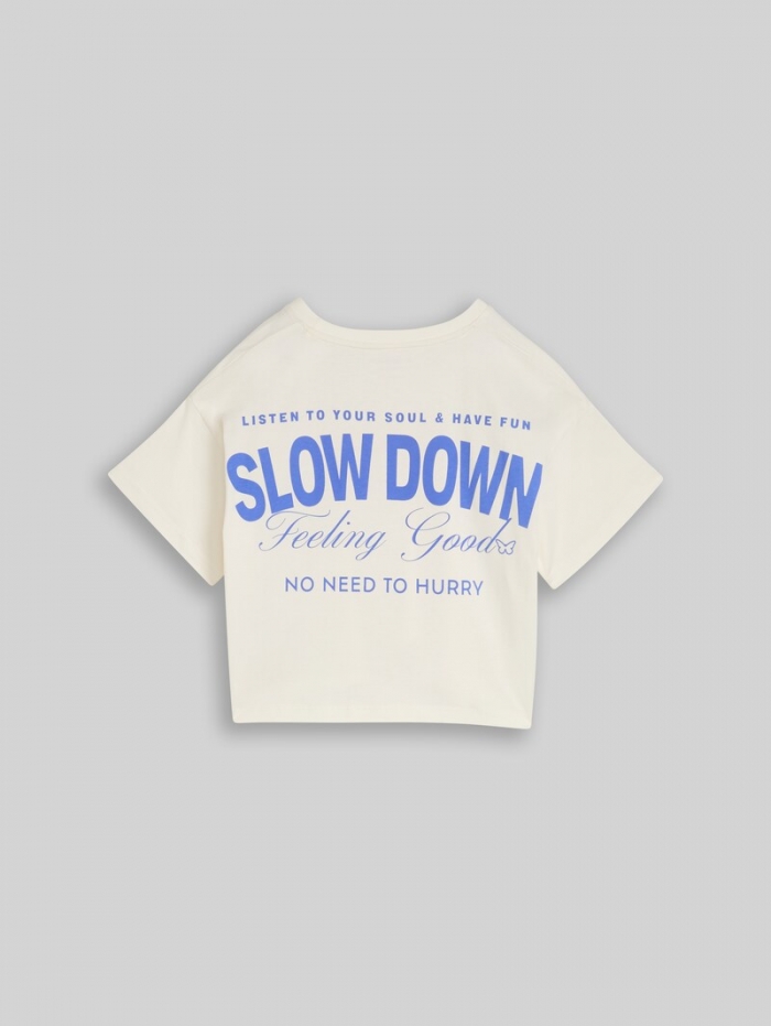 Tom Tailor Cropped T-Shirt mit Rückenprint - Wool White Tom Tailor Cropped T-Shirt mit Rückenprint - Wool White
