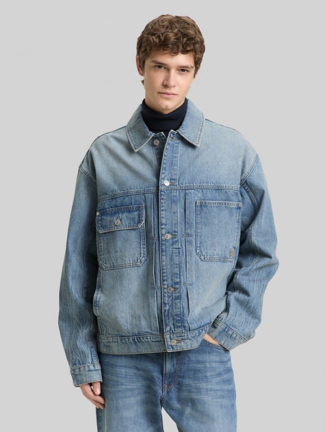 Tom Tailor Relaxed Fit Jeansjacke mit Eingriffstaschen - Tinted Blue Denim Tom Tailor Relaxed Fit Jeansjacke mit Eingriffstaschen - Tinted Blue Denim