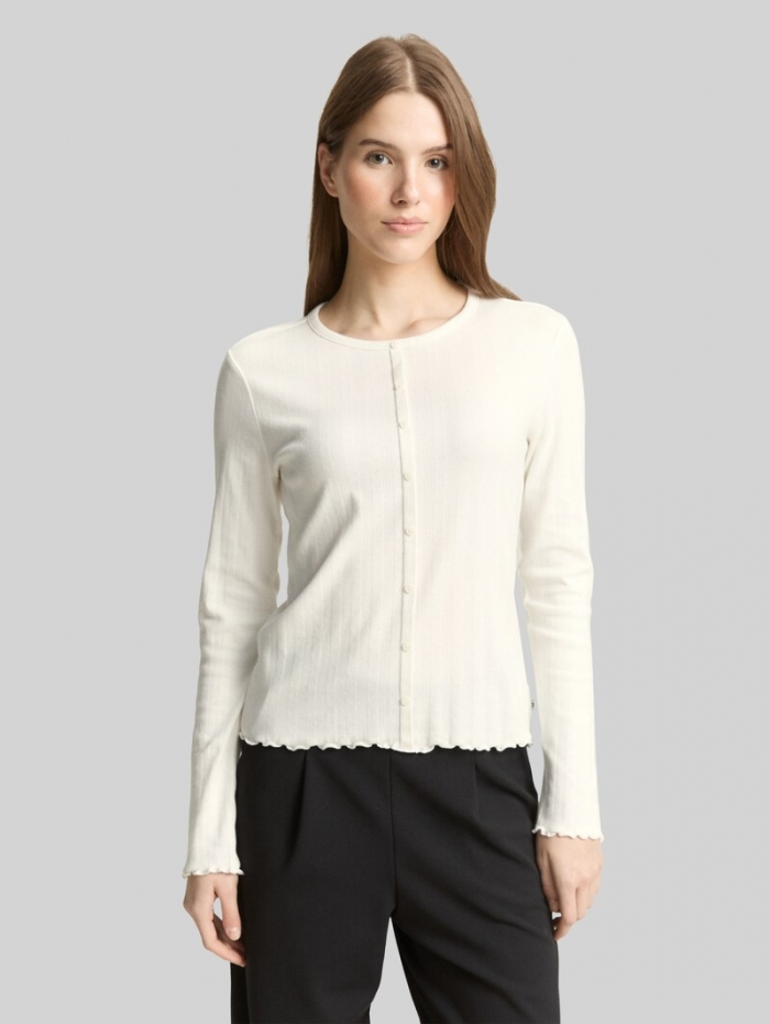 Tom Tailor Pointelle Langarmshirt mit Deko-Knopfleiste - Off White Tom Tailor Pointelle Langarmshirt mit Deko-Knopfleiste - Off White
