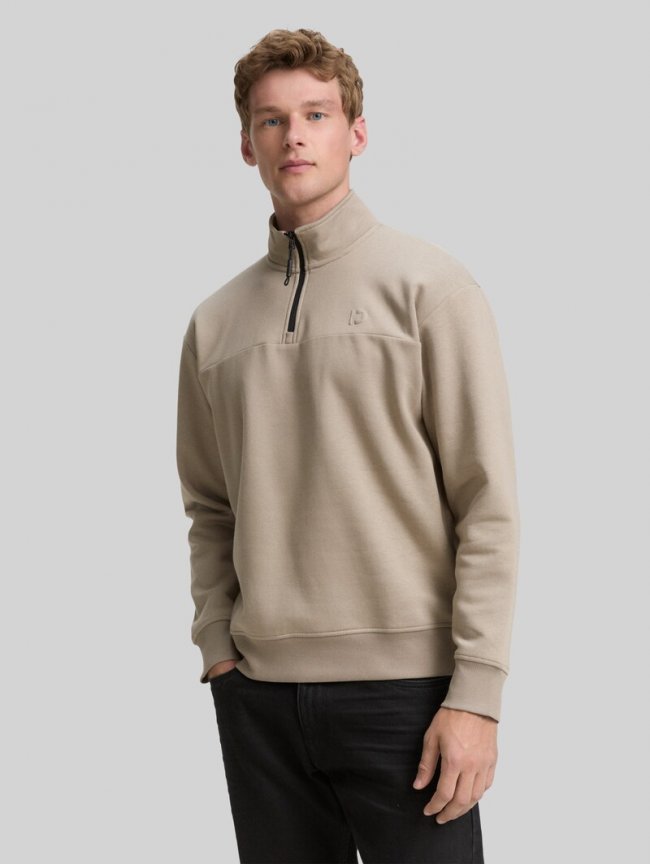 Tom Tailor Troyer Sweatshirt mit Logo-Print - Roasted Nut Brown Tom Tailor Troyer Sweatshirt mit Logo-Print - Roasted Nut Brown