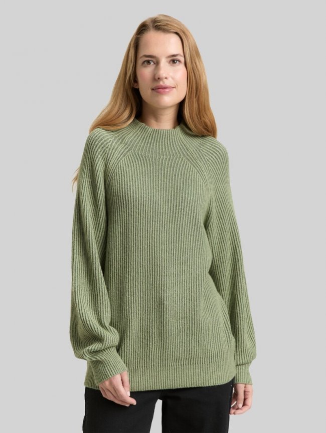 Tom Tailor Gerippter Pullover mit Stehkragen - Pale Bark Green Rib Structure Tom Tailor Gerippter Pullover mit Stehkragen - Pale Bark Green Rib Structure