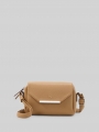 Tom Tailor TTYADIRA S Handtasche mit Zierleiste - Camel / Camel Nature Tom Tailor TTYADIRA S Handtasche mit Zierleiste - Camel / Camel Nature