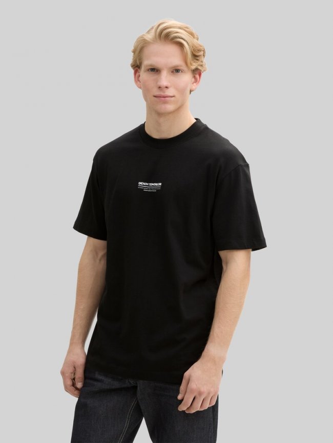 Tom Tailor Relaxed Fit T-Shirt aus Baumwolle - Black Tom Tailor Relaxed Fit T-Shirt aus Baumwolle - Black