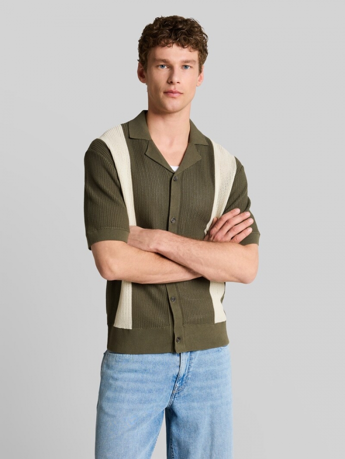 Tom Tailor Strickhemd mit Resort Kragen und Knopfleiste - Faded Green White Colorblock Tom Tailor Strickhemd mit Resort Kragen und Knopfleiste - Faded Green White Colorblock