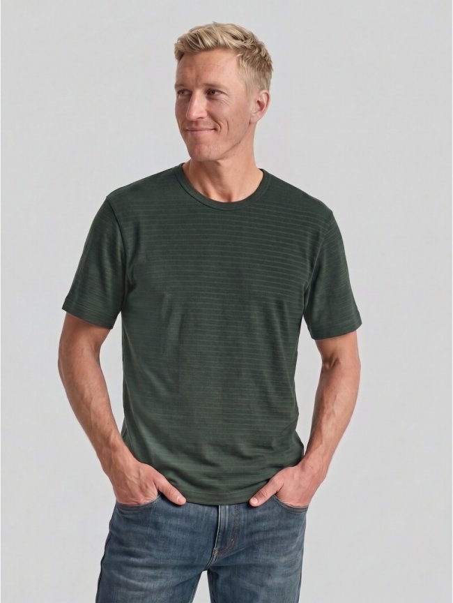 Tom Tailor Heavy-Jersey T-Shirt aus Baumwolle - Darkest Olive Tom Tailor Heavy-Jersey T-Shirt aus Baumwolle - Darkest Olive