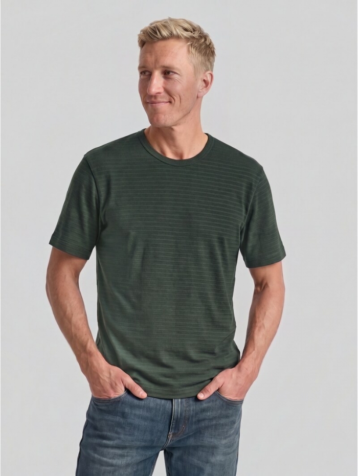 Tom Tailor Heavy-Jersey T-Shirt aus Baumwolle - Darkest Olive Tom Tailor Heavy-Jersey T-Shirt aus Baumwolle - Darkest Olive