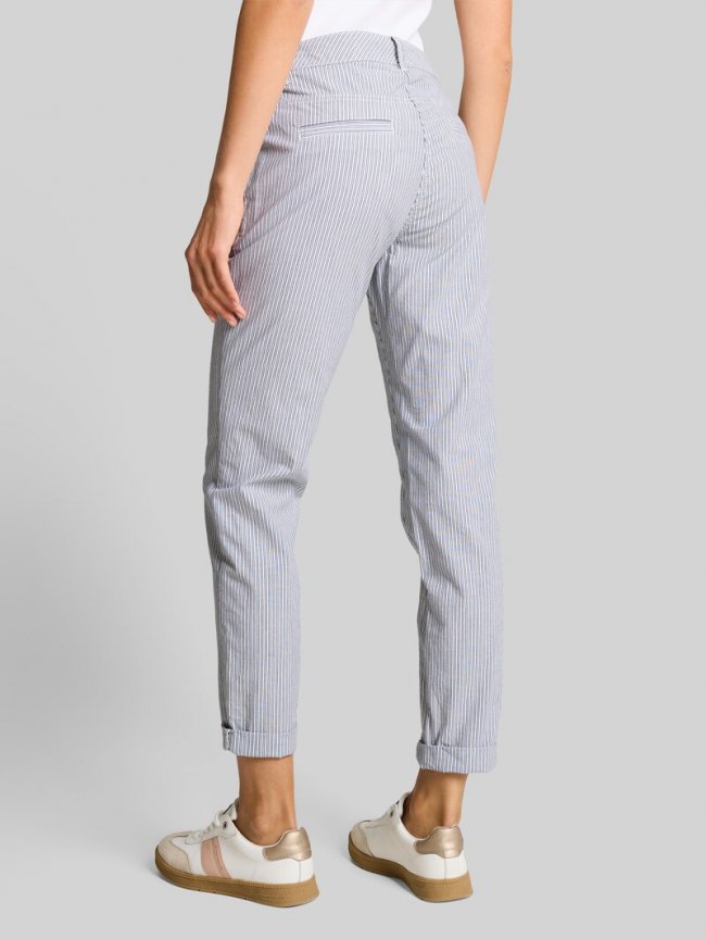 Tom Tailor Tapered Relaxed Hose mit Streifenmuster - White Navy Irregular Stripe Tom Tailor Tapered Relaxed Hose mit Streifenmuster - White Navy Irregular Stripe