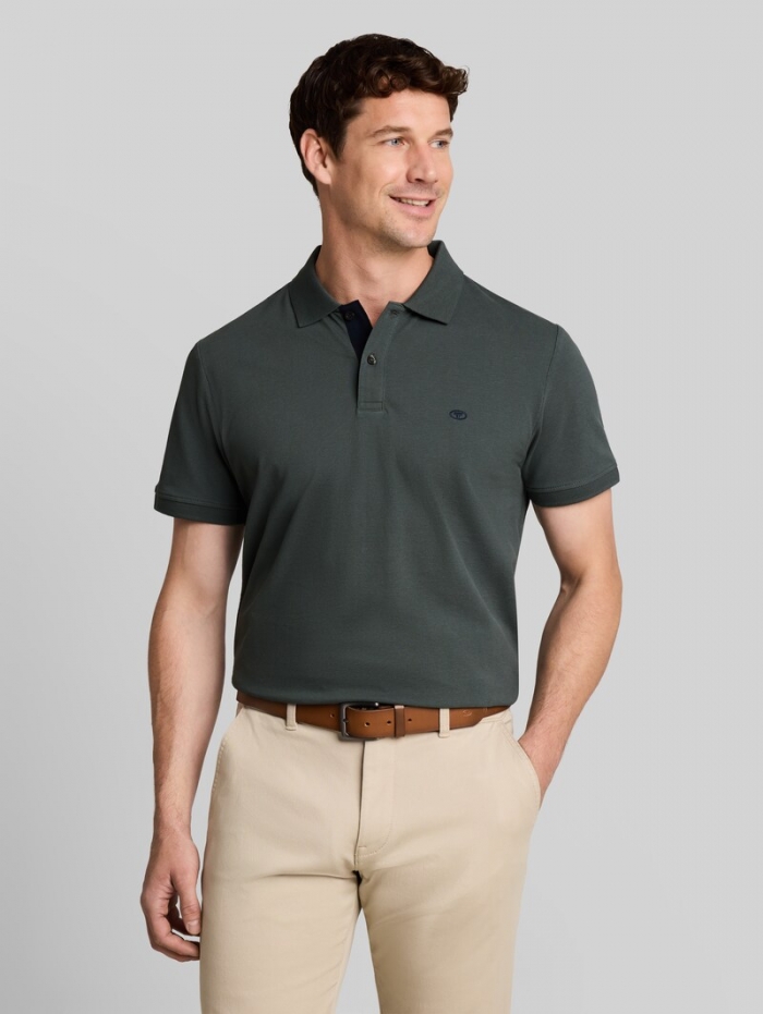 Tom Tailor Piqué Poloshirt aus Baumwolle - Darkest Olive Tom Tailor Piqué Poloshirt aus Baumwolle - Darkest Olive