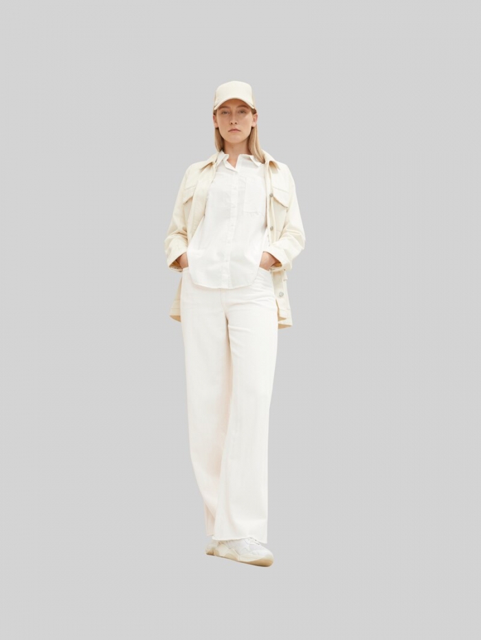 Tom Tailor Loose Fit Bluse mit Brusttasche - Whisper White Tom Tailor Loose Fit Bluse mit Brusttasche - Whisper White