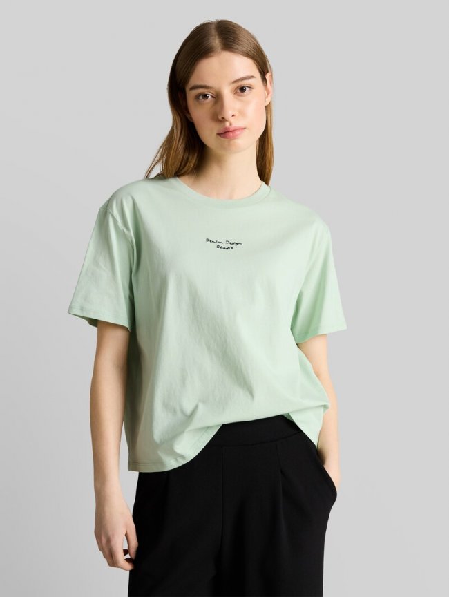 Tom Tailor Boxy Fit T-Shirt mit Stickerei - Light Matcha Green Tom Tailor Boxy Fit T-Shirt mit Stickerei - Light Matcha Green