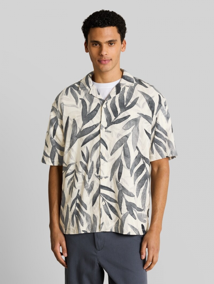 Tom Tailor Loose Fit Resort Kurzarmhemd mit Muster - White Black Watery Leaf Print Tom Tailor Loose Fit Resort Kurzarmhemd mit Muster - White Black Watery Leaf Print