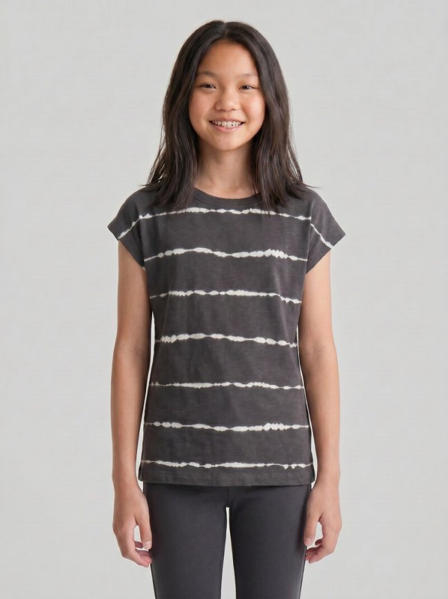 Tom Tailor Oversize T-Shirt mit Streifenmuster - Coal Grey Batik Design Tom Tailor Oversize T-Shirt mit Streifenmuster - Coal Grey Batik Design