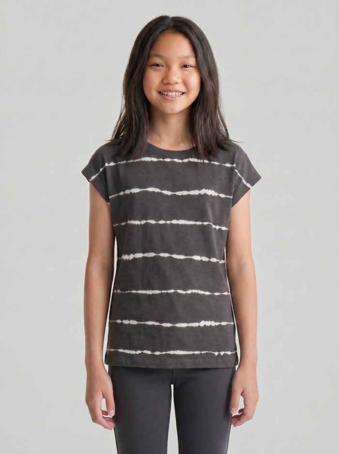 Tom Tailor Oversize T-Shirt mit Streifenmuster - Coal Grey Batik Design Tom Tailor Oversize T-Shirt mit Streifenmuster - Coal Grey Batik Design