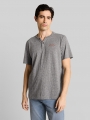 Tom Tailor Henley T-Shirt mit feinem Streifenmuster - White Tarmac Grey Fine Stripe Tom Tailor Henley T-Shirt mit feinem Streifenmuster - White Tarmac Grey Fine Stripe