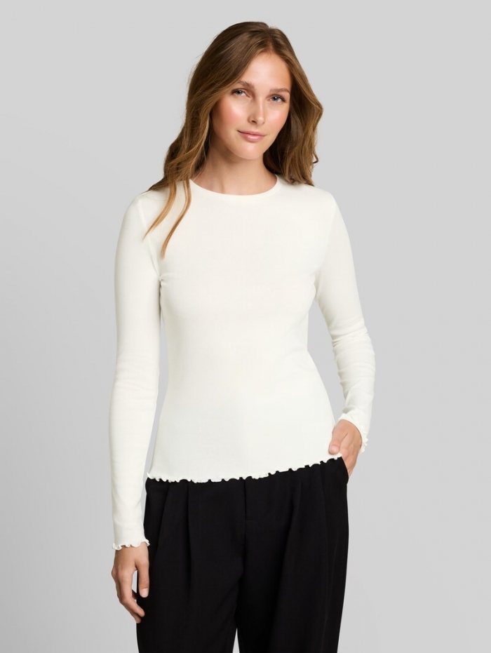 Tom Tailor Slim Fit Langarmshirt mit gewellten Saumkanten - Off White Tom Tailor Slim Fit Langarmshirt mit gewellten Saumkanten - Off White