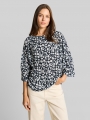 Tom Tailor Crinkle T-Shirt mit Fledermausärmeln - Blue Ginkgo Minimal Tom Tailor Crinkle T-Shirt mit Fledermausärmeln - Blue Ginkgo Minimal