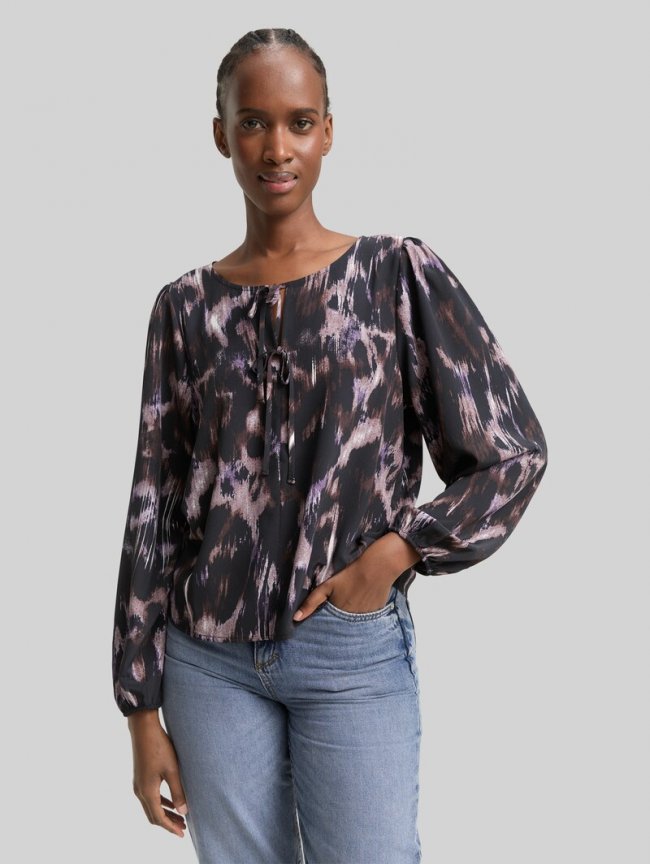 Tom Tailor Loose Fit Bluse mit Schleifen-Details - Black Brown Abstract Print Tom Tailor Loose Fit Bluse mit Schleifen-Details - Black Brown Abstract Print