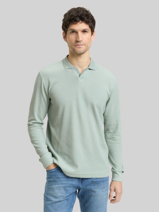 Tom Tailor Langarm Poloshirt mit Waffelstruktur - Soft Greyish Green Tom Tailor Langarm Poloshirt mit Waffelstruktur - Soft Greyish Green