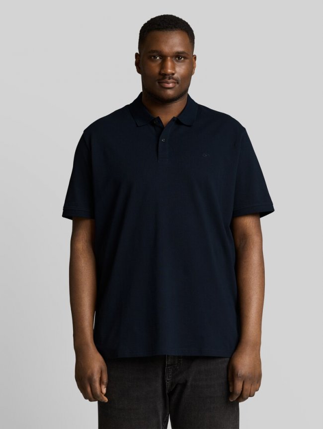 Tom Tailor Plus Size - Piqué Poloshirt mit Logo-Stickerei - Sky Captain Blue Tom Tailor Plus Size - Piqué Poloshirt mit Logo-Stickerei - Sky Captain Blue