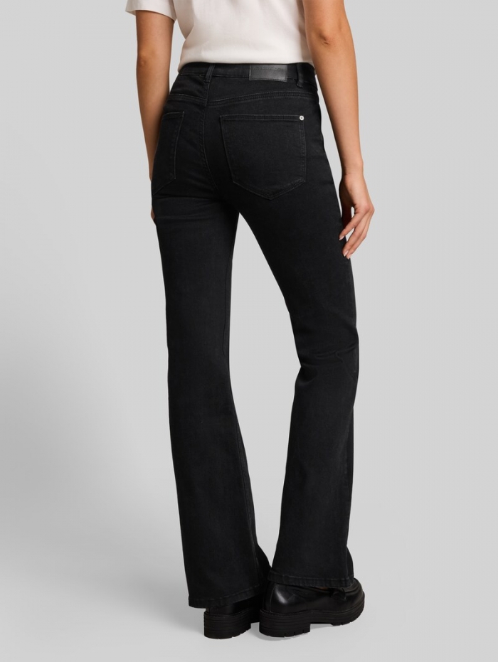 Tom Tailor TTSTELLA Bootcut Jeans mit aufgesetzten Taschen - Black Black Denim Tom Tailor TTSTELLA Bootcut Jeans mit aufgesetzten Taschen - Black Black Denim