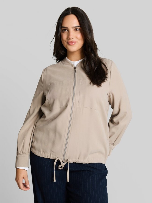 Tom Tailor Plus Size - Loose Fit Bomberjacke mit Brusttaschen - Soft Taupe Grey Tom Tailor Plus Size - Loose Fit Bomberjacke mit Brusttaschen - Soft Taupe Grey