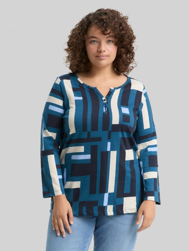Tom Tailor Plus Size - Henley Blusenshirt mit Muster - Teal Geometric Design Tom Tailor Plus Size - Henley Blusenshirt mit Muster - Teal Geometric Design