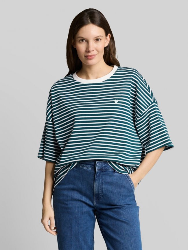 Tom Tailor Oversize T-Shirt mit Streifenmuster - Meadow Green Offwhite Stripe Tom Tailor Oversize T-Shirt mit Streifenmuster - Meadow Green Offwhite Stripe