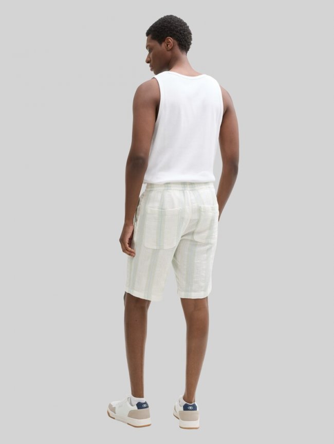 Tom Tailor Relaxed Fit Shorts aus Baumwolle - Off White Big Structure Stripe Tom Tailor Relaxed Fit Shorts aus Baumwolle - Off White Big Structure Stripe
