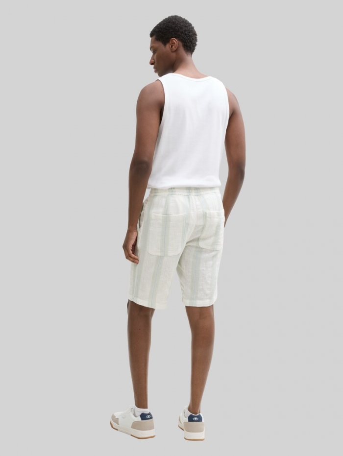 Tom Tailor Relaxed Fit Shorts aus Baumwolle - Off White Big Structure Stripe Tom Tailor Relaxed Fit Shorts aus Baumwolle - Off White Big Structure Stripe