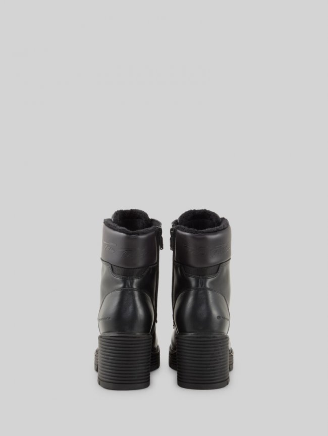 Tom Tailor Gefütterte Absatzstiefel mit Logo-Details - Black Tom Tailor Gefütterte Absatzstiefel mit Logo-Details - Black