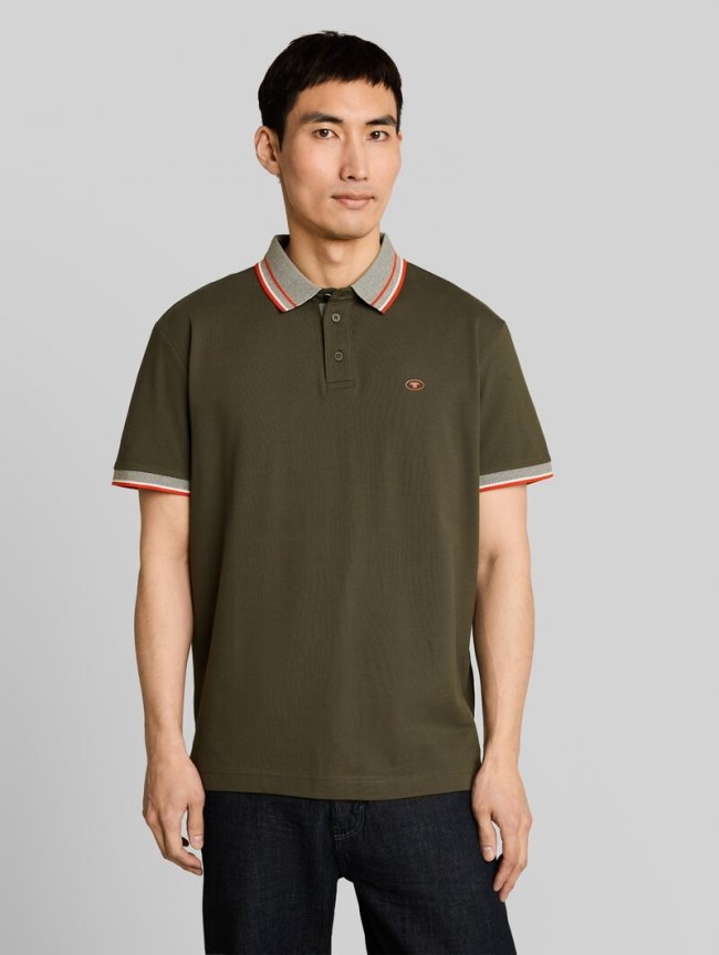 Tom Tailor Piqué Poloshirt mit Logo-Print - Deep Leaf Green Tom Tailor Piqué Poloshirt mit Logo-Print - Deep Leaf Green