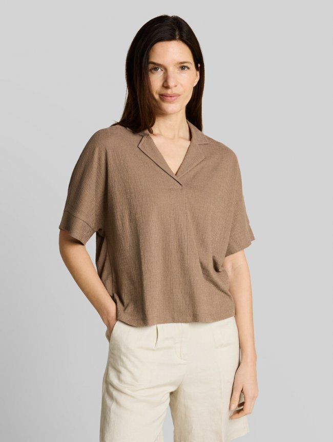 Tom Tailor Loose Fit T-Shirt mit Reverskragen - Taupe Grey Tom Tailor Loose Fit T-Shirt mit Reverskragen - Taupe Grey