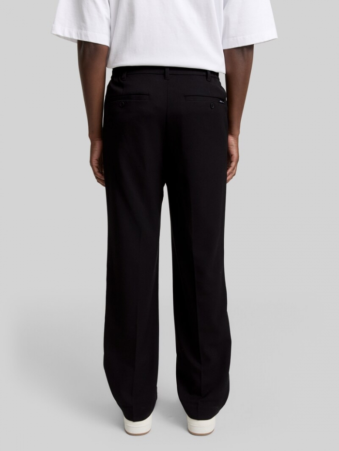 Tom Tailor TTLoose Chino Hose mit Bügelfalte - Black Tom Tailor TTLoose Chino Hose mit Bügelfalte - Black